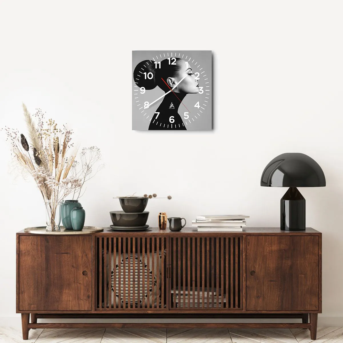 Falióra, Óra - Kortárs Nefretete - 40x40 cm