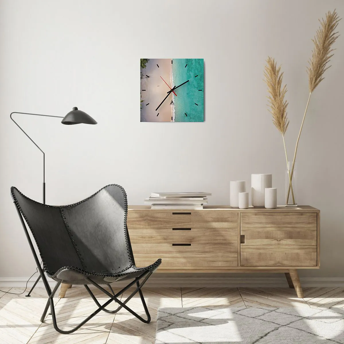 Zegar ścienny - Tropikalna plaża z turkusową wodą z lotu ptaka - 30x30cm - Rajska plaża - Nowoczesna dekoracja ścienna do salonu i sypialni ARTTOR