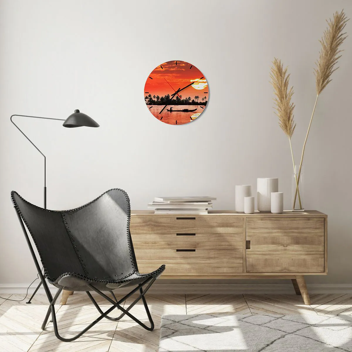 Relógio de parede - Relógio em vidro - Um barco com o pôr do sol tropical como pano de fundo - 30x30cm - A calma dos trópicos ao pôr do sol - Decoração de parede moderna para a sala de estar, cozinha e quarto ARTTOR