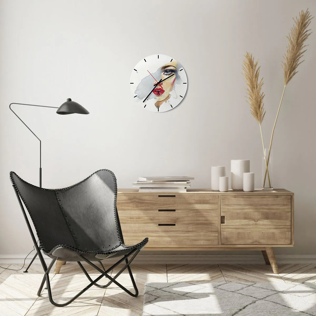 Reloj de pared - Reloj de vidrio - Retrato de una mujer en estilo acuarela sobre fondo blanco. - 30x30cm - Reflejo en una gota de agua - Decoración de pared moderna para salón, cocina y dormitorio ARTTOR