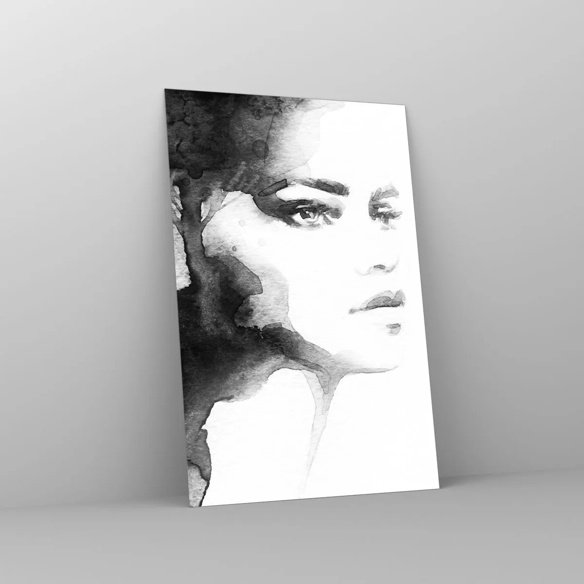 Impression sur verre - Image sur verre - Un portrait subtil d'une femme dans des tons de noir et blanc - 80x120cm - Fait de mystère et de brouillard - Décoration murale moderne pour le salon et la chambre ARTTOR