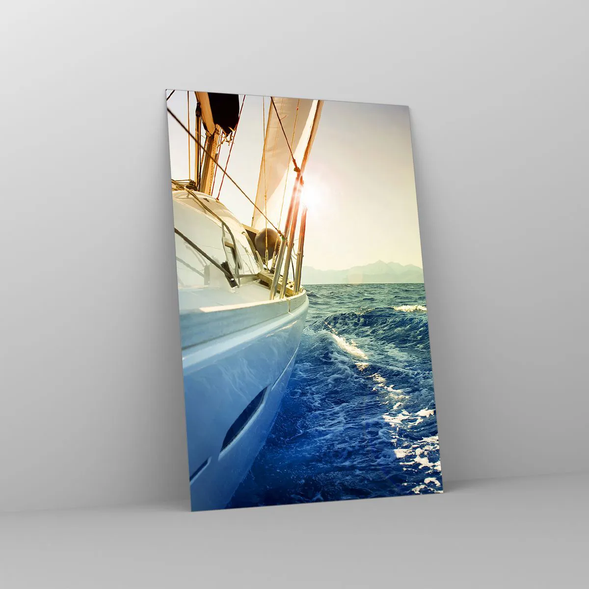 Impression sur verre - Image sur verre - Un yacht en pleine mer avec vue sur les vagues - 80x120cm - Suite à l'aventure - Décoration murale moderne pour le salon et la chambre ARTTOR