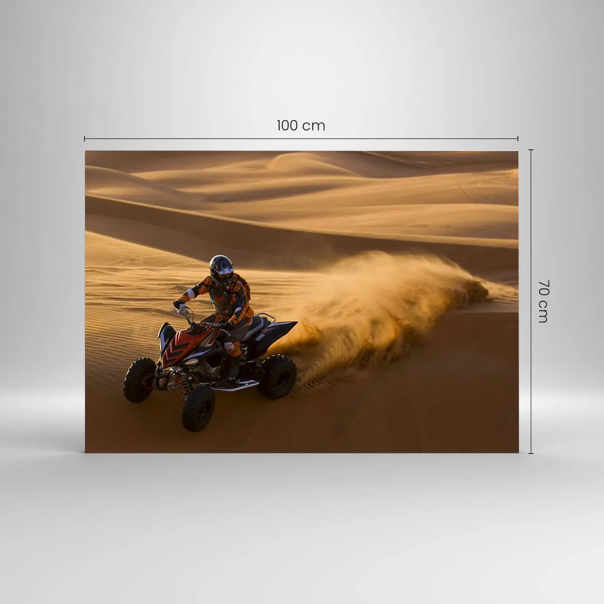 Obraz na szkle - Quad w akcji na pustyni o zachodzie słońca - 100x70cm - Na falach piasku - Nowoczesna dekoracja ścienna do salonu, kuchni i sypialni ARTTOR