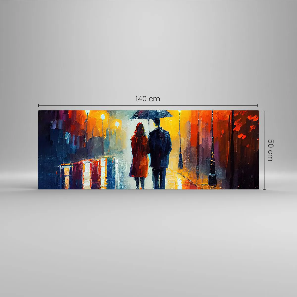 Quadro su vetro - Una coppia sotto un ombrello che cammina attraverso una colorata città notturna - 140x50cm - Insieme la notte è colorata - Decorazione murale moderna per soggiorno e camera da letto ARTTOR