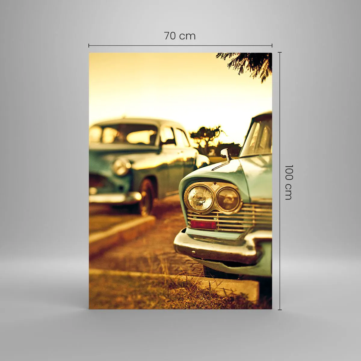 Impression sur verre - Image sur verre - Voitures classiques dans la chaude lumière du coucher du soleil - 70x100cm - Nous attendrons et verrons - Décoration murale moderne pour le salon et la chambre ARTTOR