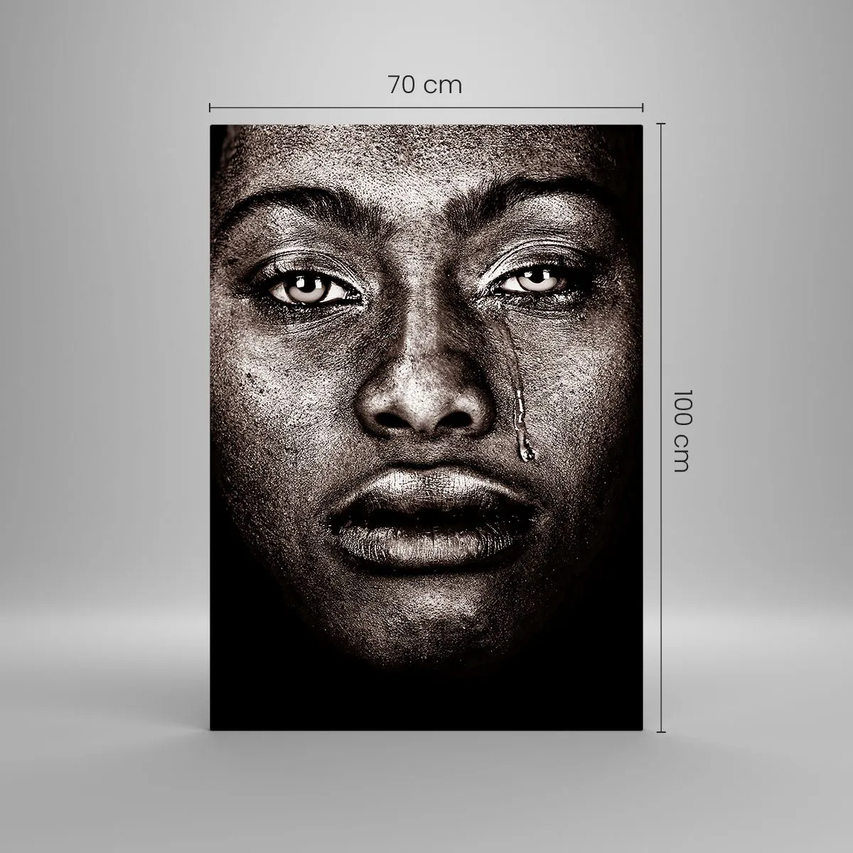 Impression sur verre - Image sur verre - Portrait d'un visage avec une seule larme sur fond noir - 70x100cm - Une larme - Décoration murale moderne pour le salon et la chambre ARTTOR