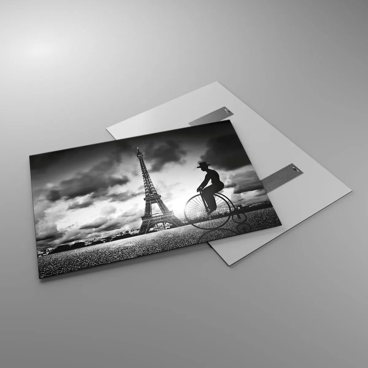 Cuadro sobre vidrio - Impresiones sobre Vidrio - Torre Eiffel con bicicleta retro en blanco y negro - 100x70cm - Añoranza de la Belle Epoque - Decoración de pared moderna para salón y dormitorio ARTTOR