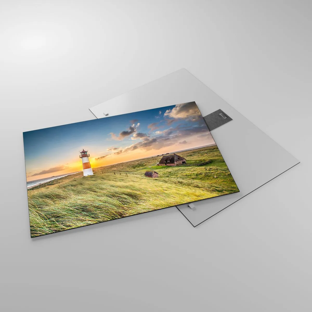 Cuadro sobre vidrio - Impresiones sobre Vidrio - Un faro al atardecer sobre un mar tempestuoso - 70x50cm - Entre las olas - Decoración de pared moderna para salón y dormitorio ARTTOR