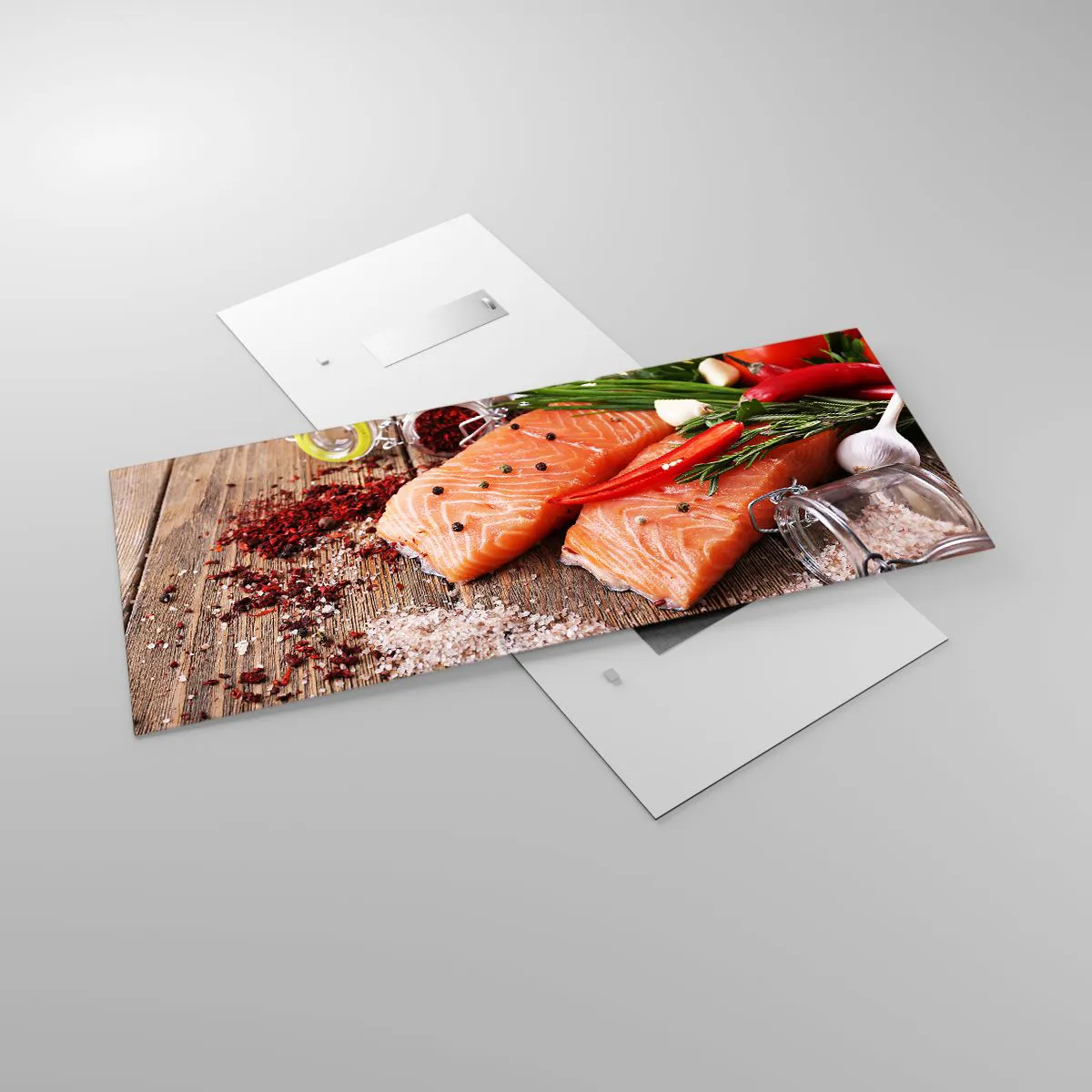 Cuadro sobre vidrio - Impresiones sobre Vidrio - Filetes de salmón con especias sobre fondo de madera. - 120x50cm - Una aventura noruega en la cocina - Decoración de pared moderna para salón y dormitorio ARTTOR