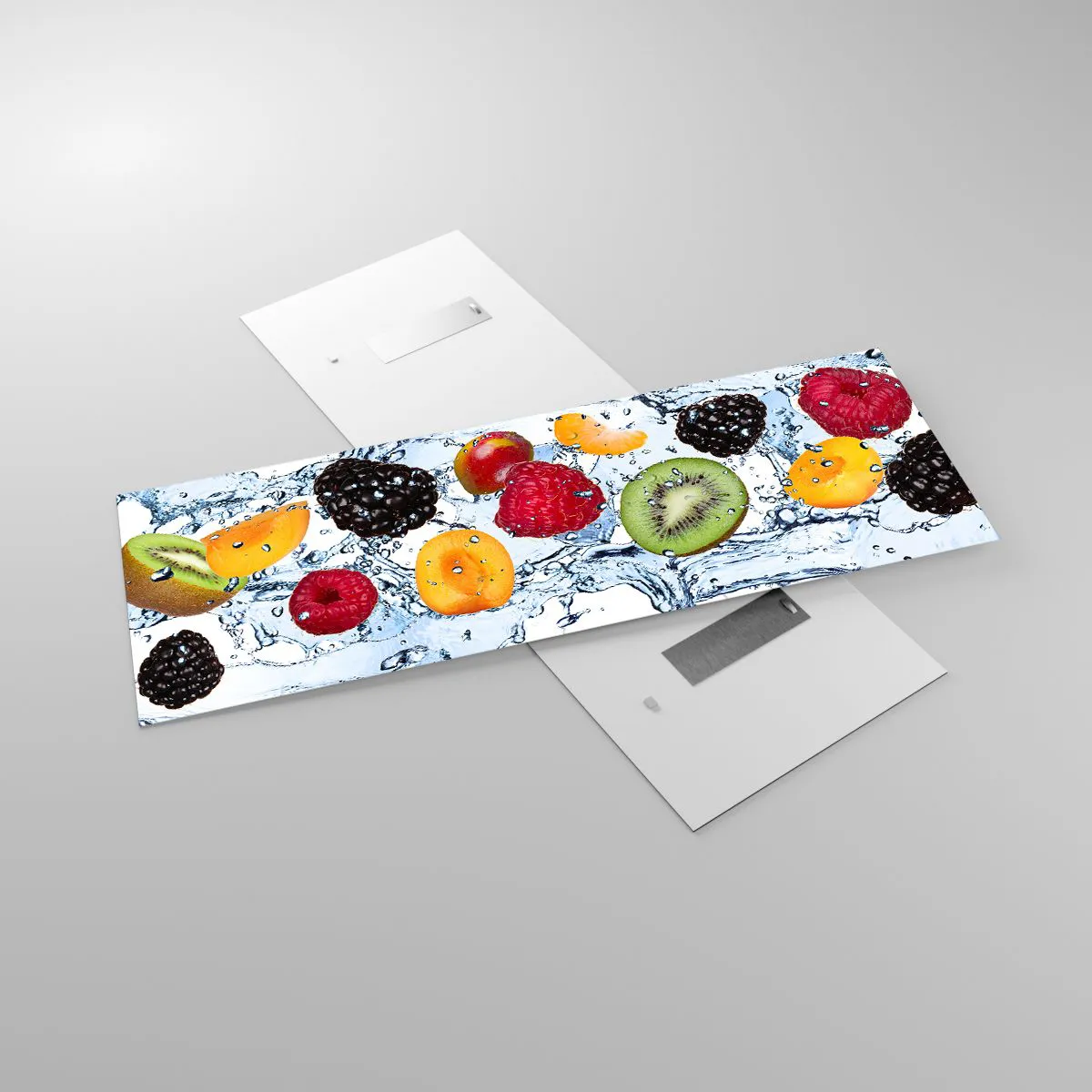 Quadro su vetro - Frutti colorati immersi in schizzi d'acqua su uno sfondo bianco - 140x50cm - Gioca con noi - Decorazione murale moderna per soggiorno e camera da letto ARTTOR