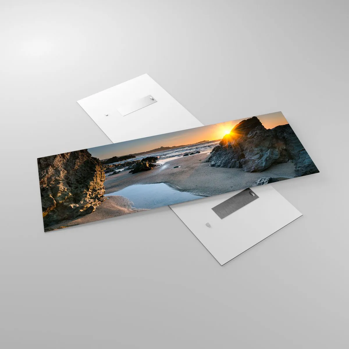Impression sur verre - Image sur verre - Coucher de soleil pittoresque sur une plage rocheuse - 140x50cm - Intouché par la main de l'homme - Décoration murale moderne pour le salon et la chambre ARTTOR