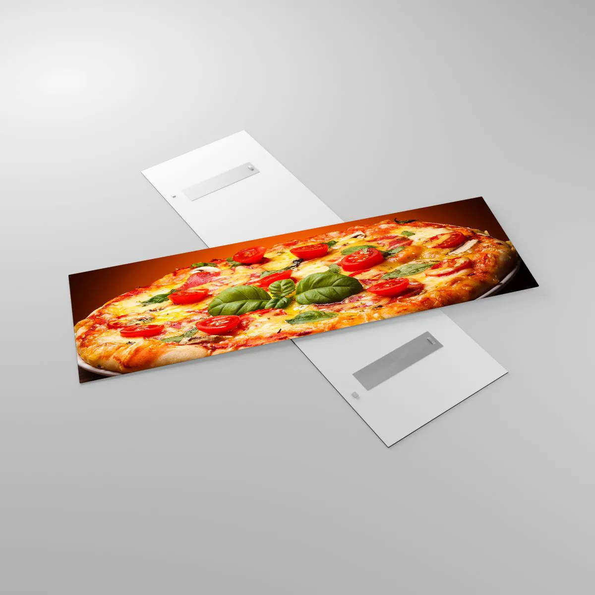 Impression sur verre - Image sur verre - Pizza aux tomates et au basilic sur une table en bois - 160x50cm - Mamma mia! - Décoration murale moderne pour le salon et la chambre ARTTOR