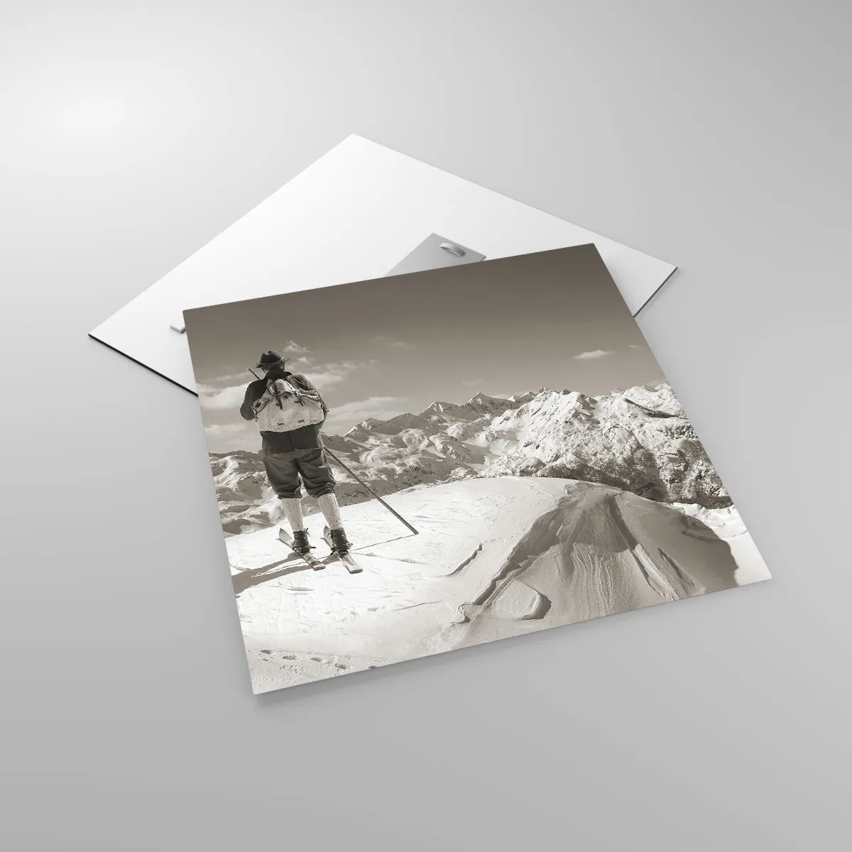 Glass picture - Mountains Are the Same - 50x50 cm