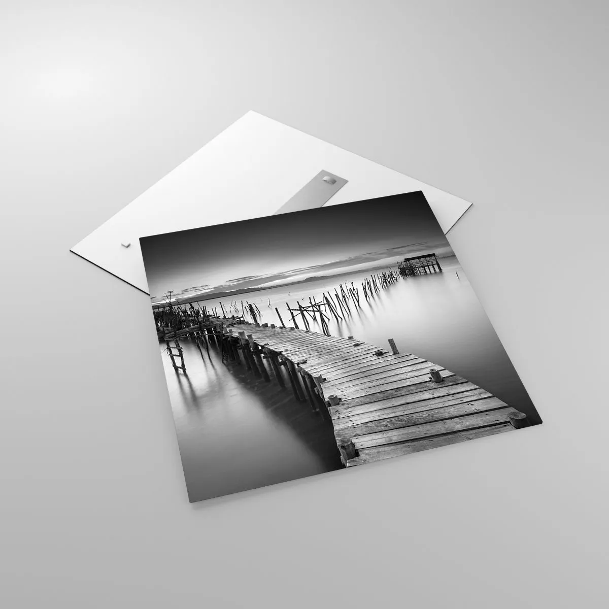 Tablou pe sticlă - Liniștea unui țărm uitat - 70x70 cm