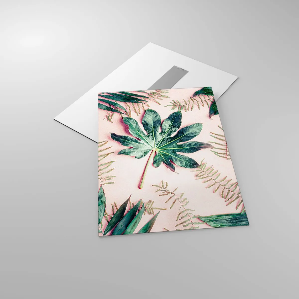 Billede på glas - En undersøgelse af grønt på en lyserød baggrund - 50x70 cm