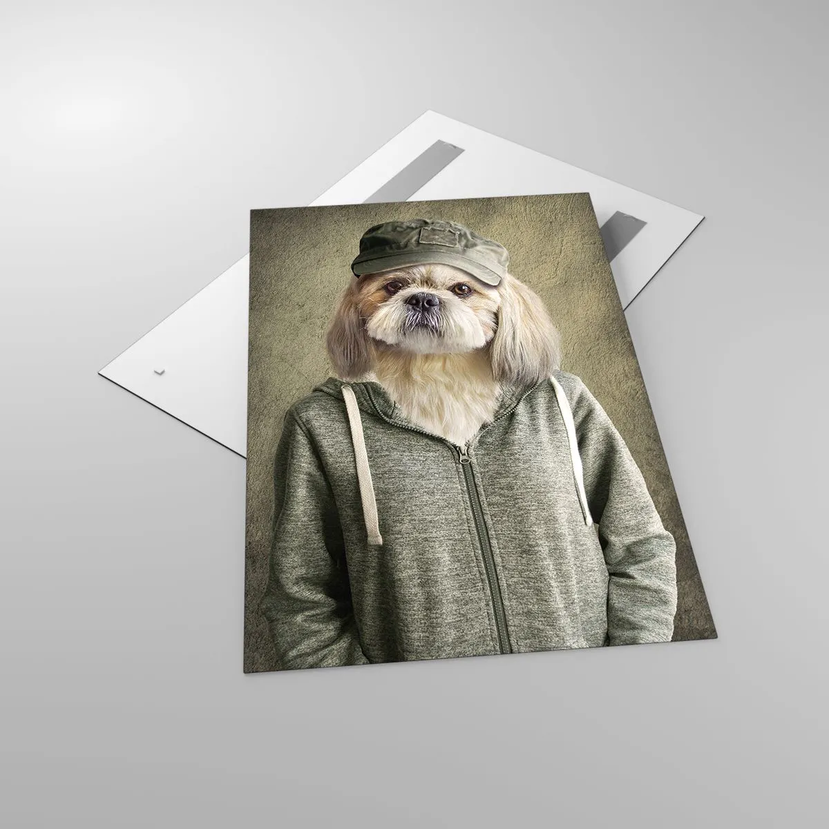 Cuadro sobre vidrio - Impresiones sobre Vidrio - Retratos estilizados de un león, un perro y un elefante con ropa elegante. - 80x120cm - Prefiero tomármelo con calma - Decoración de pared moderna para salón y dormitorio ARTTOR