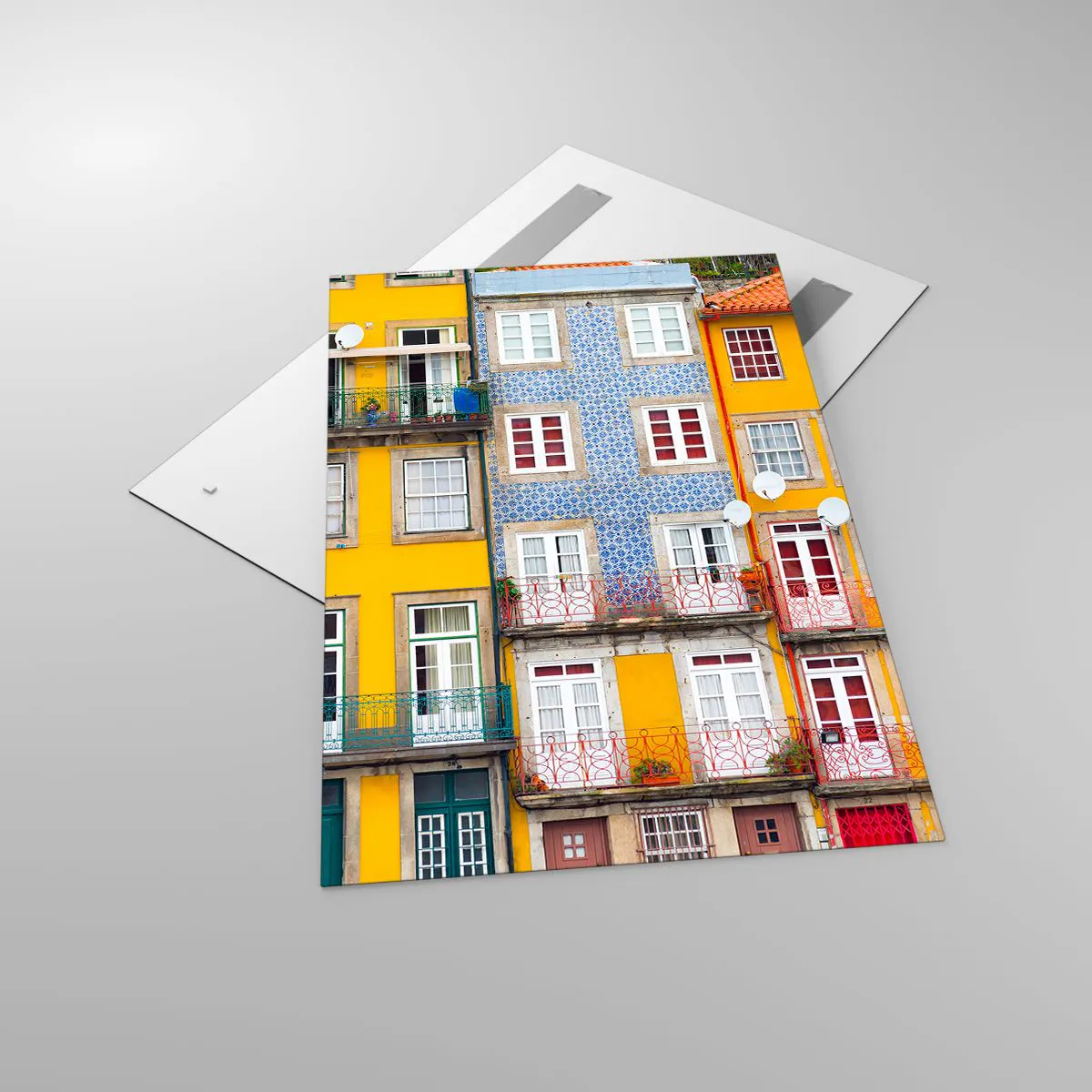 Quadro su vetro - Facciate colorate di case popolari nel paesaggio urbano - 80x120cm - I colori della città vecchia - Decorazione murale moderna per soggiorno e camera da letto ARTTOR