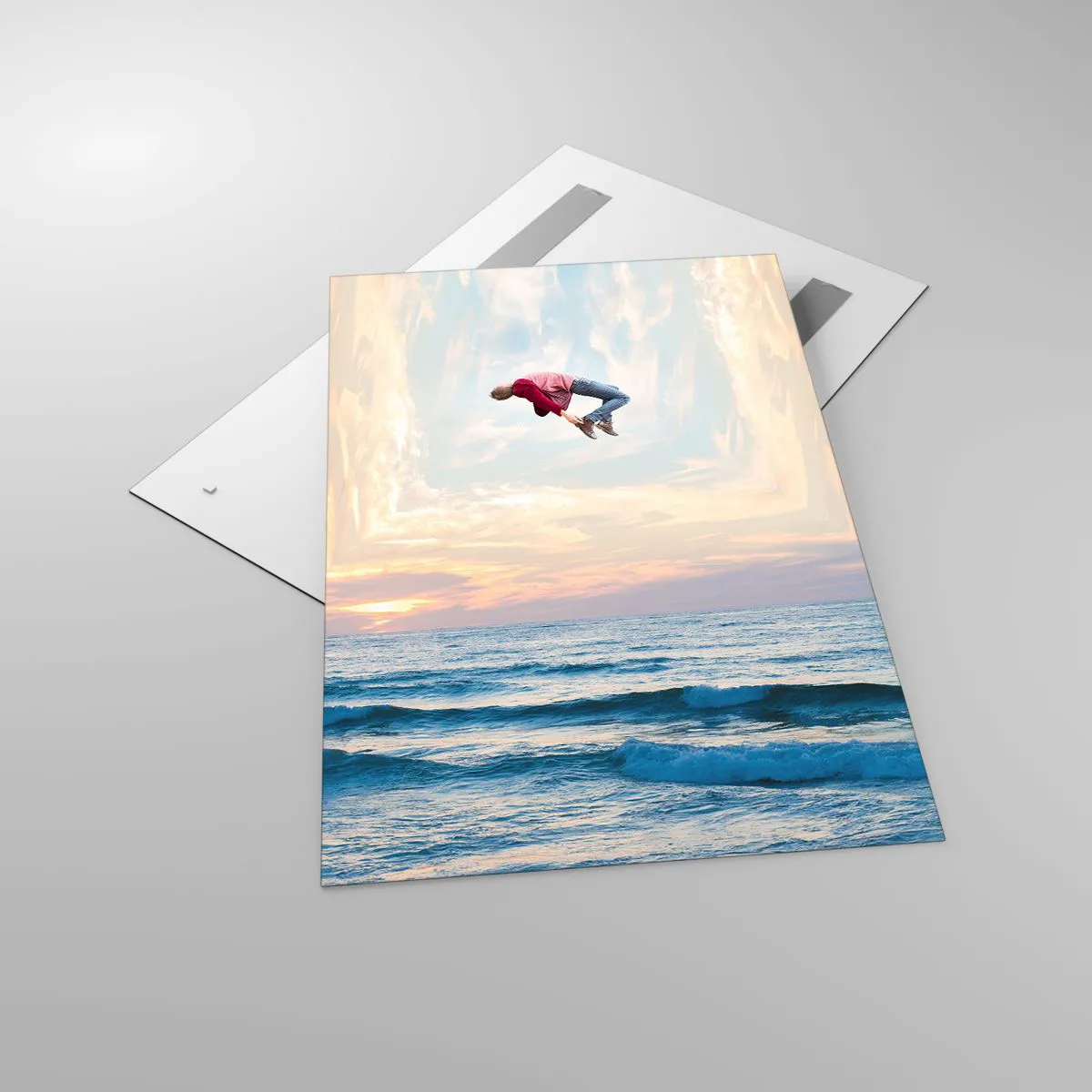 Impression sur verre - Image sur verre - Saut surréaliste au-dessus de la mer dans le cadre - 80x120cm - Vers une autre dimension - Décoration murale moderne pour le salon et la chambre ARTTOR