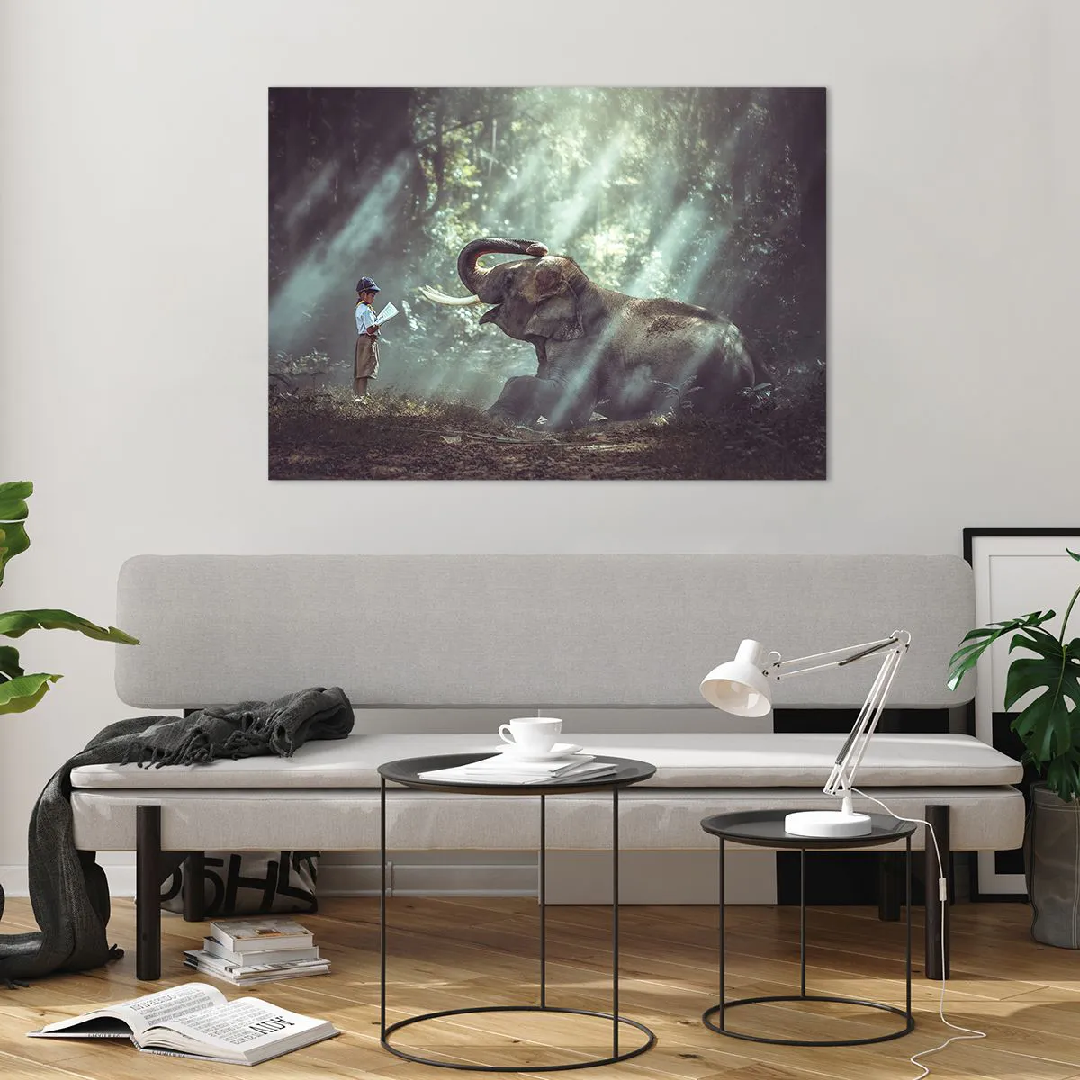 Cuadro sobre vidrio - Impresiones sobre Vidrio - Un niño con un libro y un elefante en un entorno forestal. - 100x70cm - Y escucha esto... - Decoración de pared moderna para salón y dormitorio ARTTOR