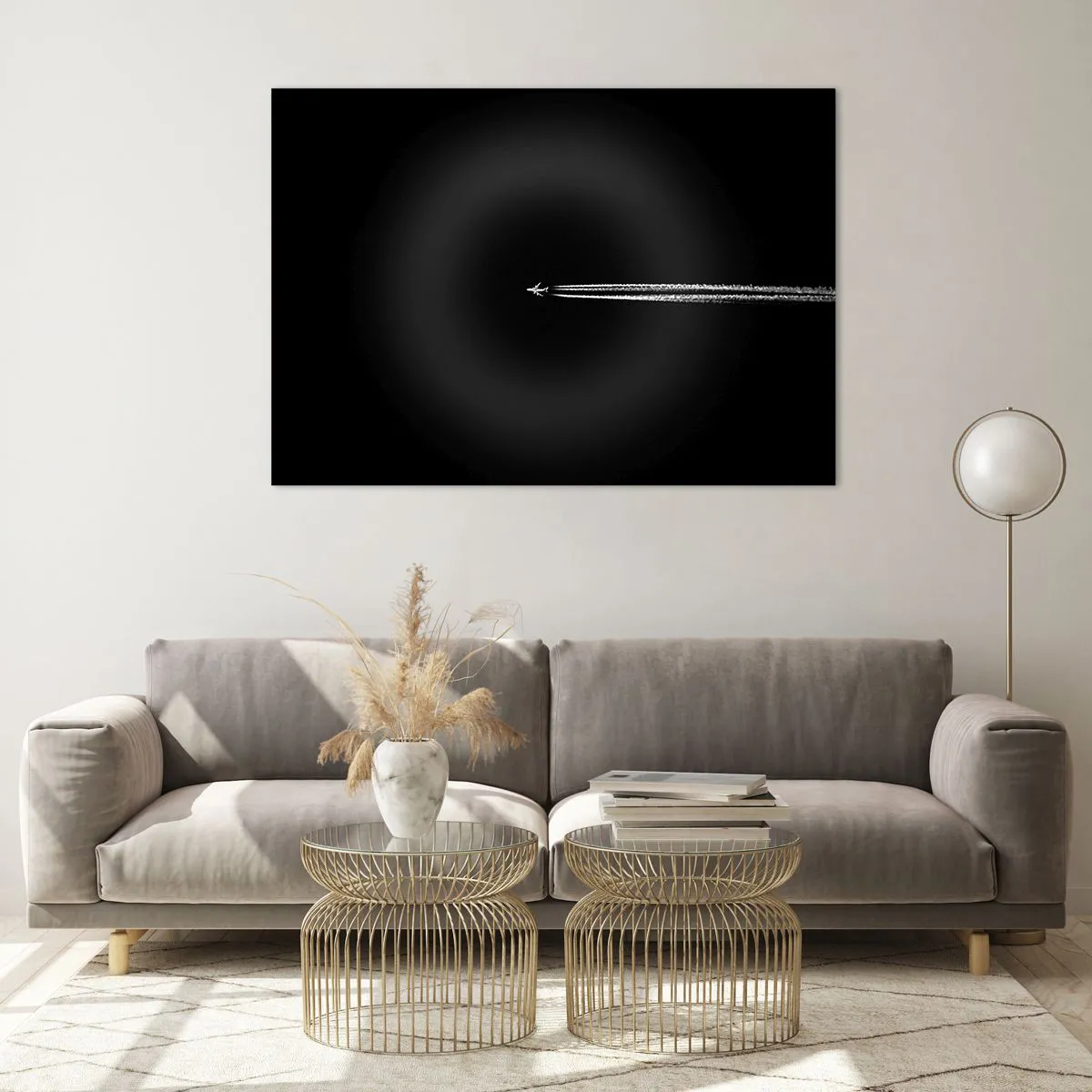 Impression sur verre - Image sur verre - Un avion à réaction sur fond noir avec une traînée de condensation - 100x70cm - Dans une autre dimension - Décoration murale moderne pour le salon et la chambre ARTTOR