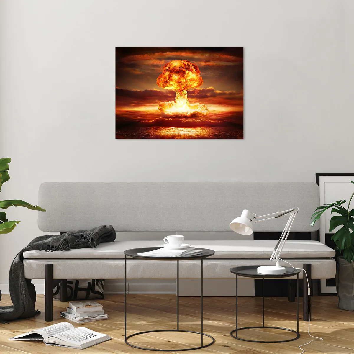 Glastavla - Bild på glas - En svampmolnsexplosion i solnedgångens intensiva färger - 70x50cm - Och så blir det slut - Modern väggdekoration för vardagsrum och sovrum ARTTOR