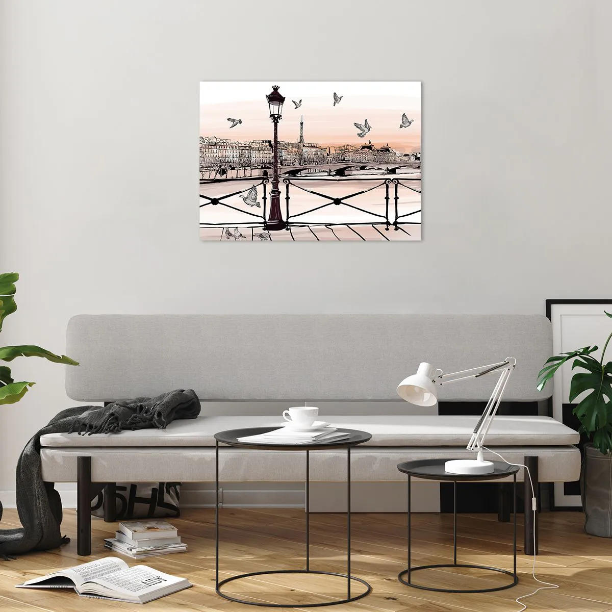 Tablou pe sticlă - Ilustrație a unei străzi pariziene cu vedere la Turnul Eiffel în zori - 70x50cm - Deasupra acoperișurilor Parisului - Decorațiune modernă pentru perete pentru living și dormitor ARTTOR