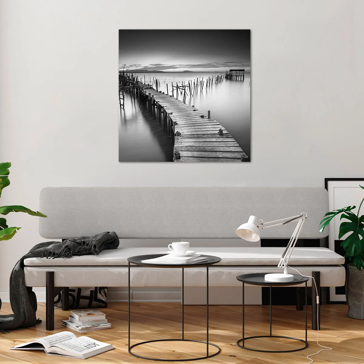 Tablou pe sticlă - Liniștea unui țărm uitat - 70x70 cm