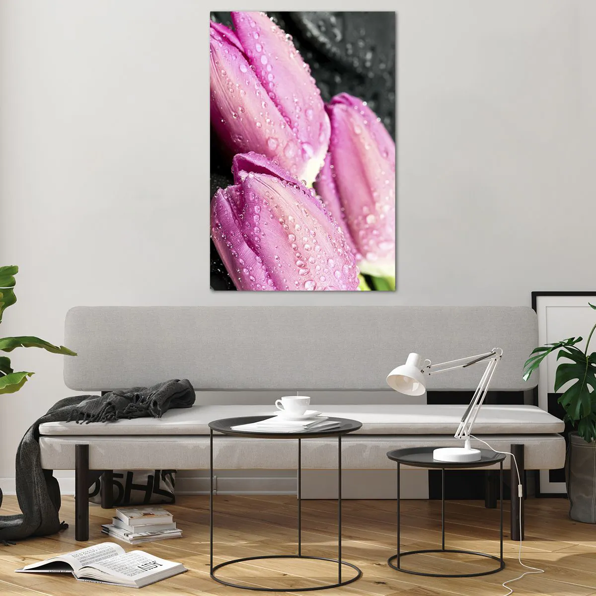 Impression sur verre - Image sur verre - Trois tulipes roses avec des gouttes d'eau sur fond noir - 80x120cm - Lilas trois sur une pierre noire - Décoration murale moderne pour le salon et la chambre ARTTOR