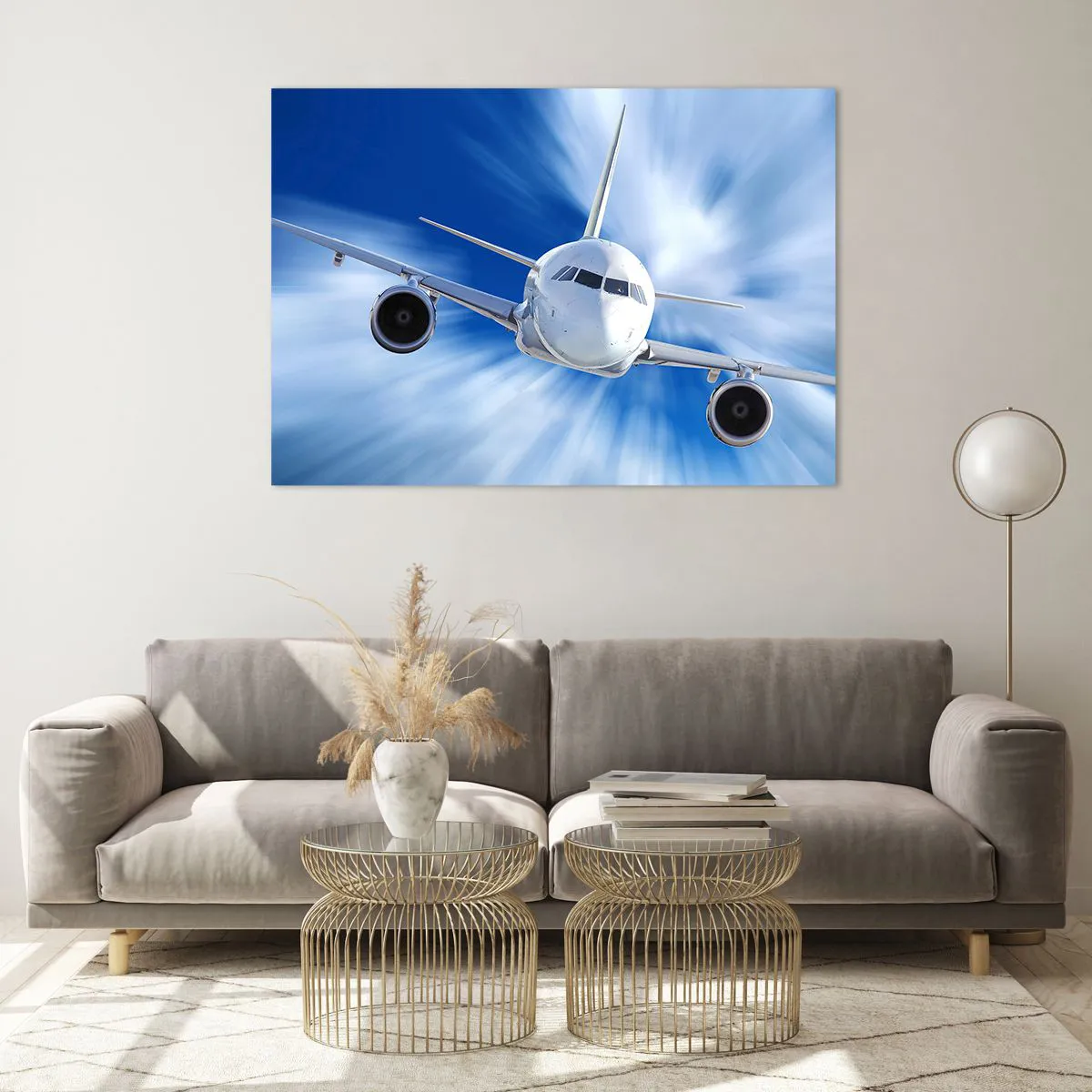 Glasbild - Bild auf glas - Ein Passagierflugzeug vor einem dynamischen blauen Himmel - 100x70cm - Schneller als der Wind am Himmel - Moderne Wanddekoration für Wohnzimmer und Schlafzimmer ARTTOR