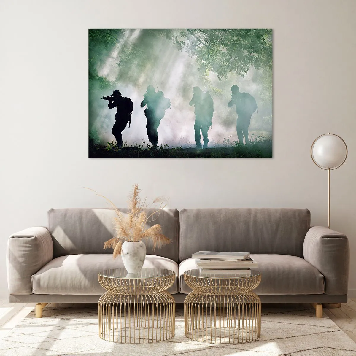 Impression sur verre - Image sur verre - Un groupe de soldats en fumée, marchant dans la forêt, en état d'alerte maximale - 100x70cm - Un pour tous… - Décoration murale moderne pour le salon et la chambre ARTTOR
