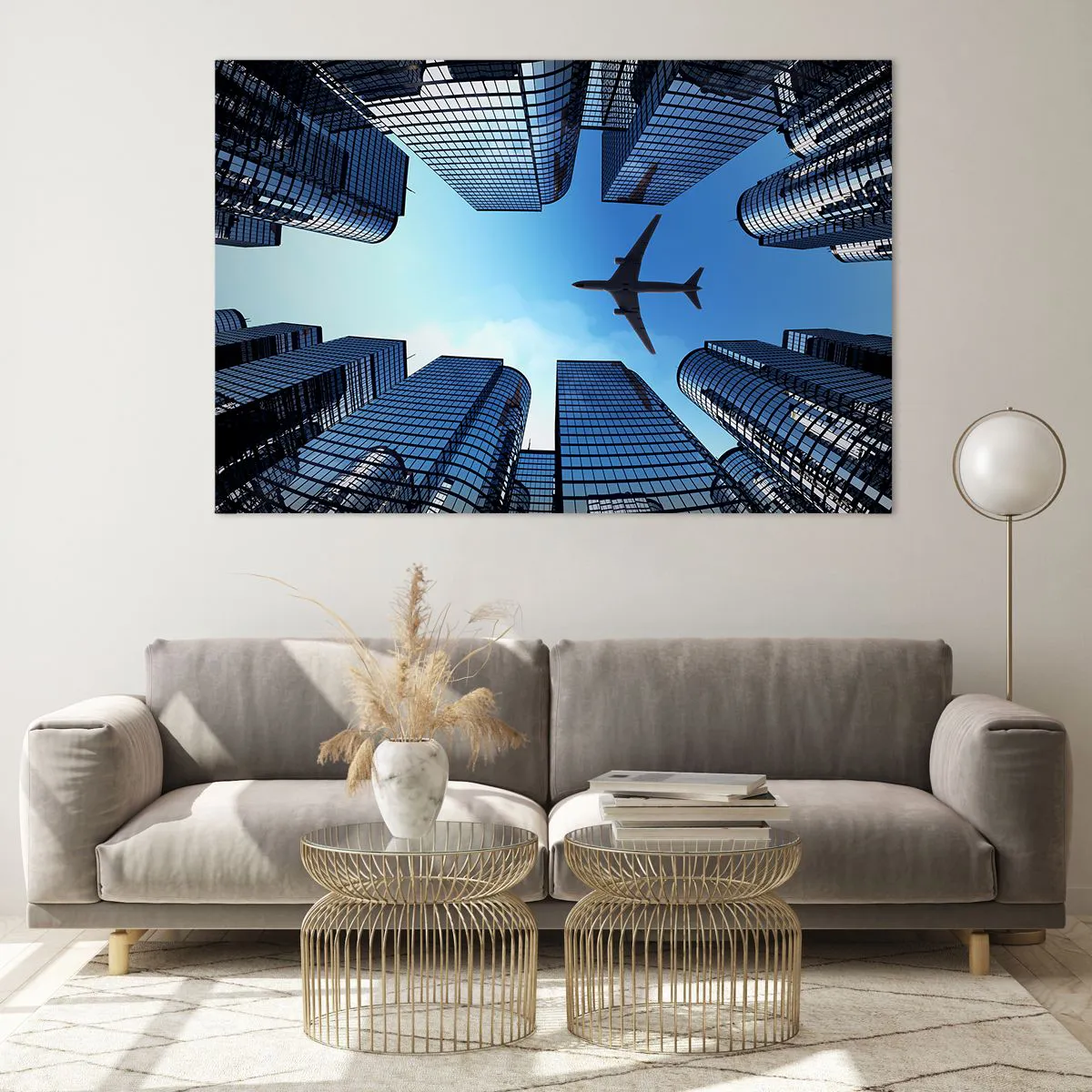 Glasbild - Bild auf glas - Blick auf das Flugzeug zwischen Wolkenkratzern - 120x80cm - Der Blick aus der Glasschlucht - Moderne Wanddekoration für Wohnzimmer und Schlafzimmer ARTTOR