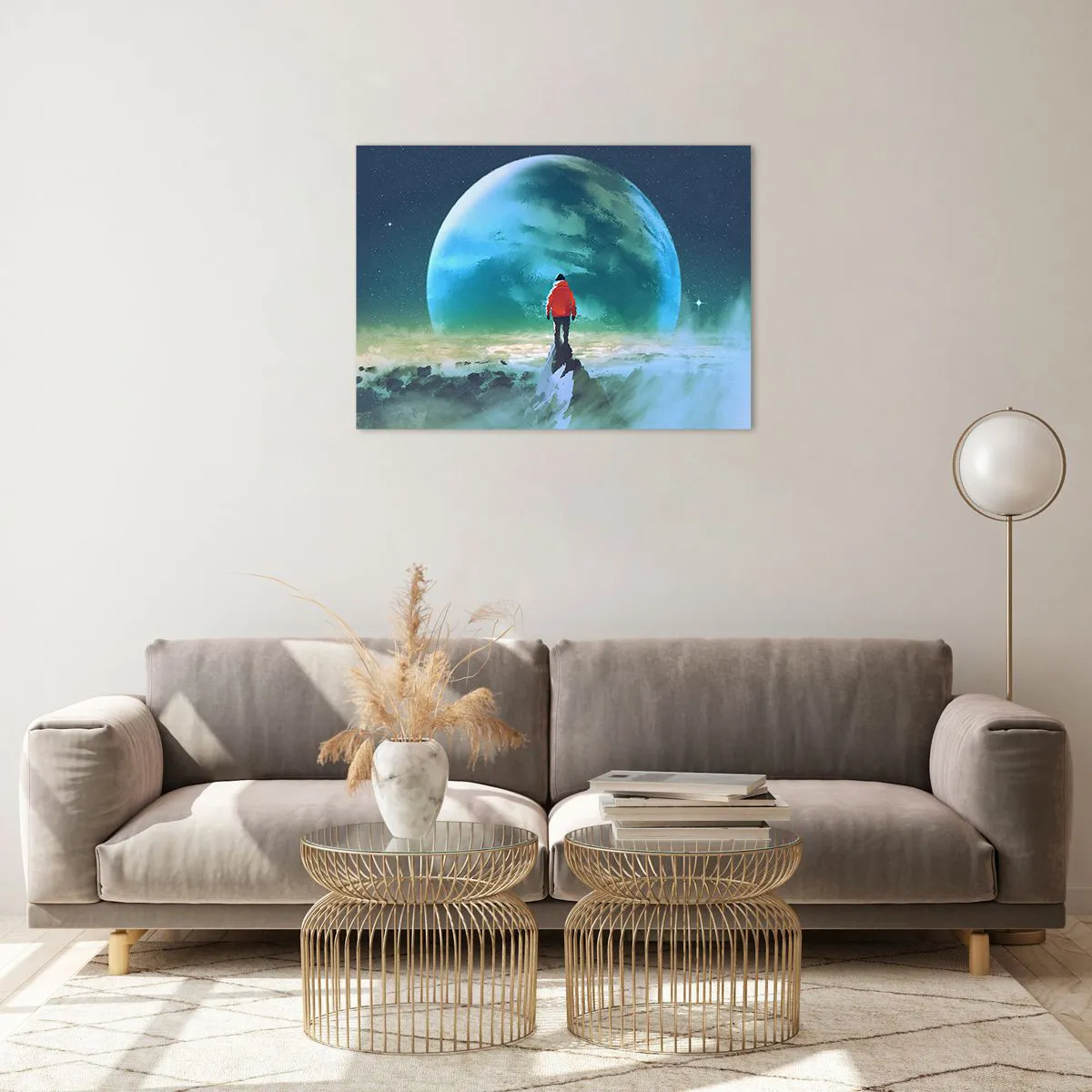 Billede på glas - En figur i en rød jakke på baggrund af en enorm planet og stjerner - 70x50cm - Opdageren af et nyt land - Moderne vægdekoration til stue og soveværelse ARTTOR