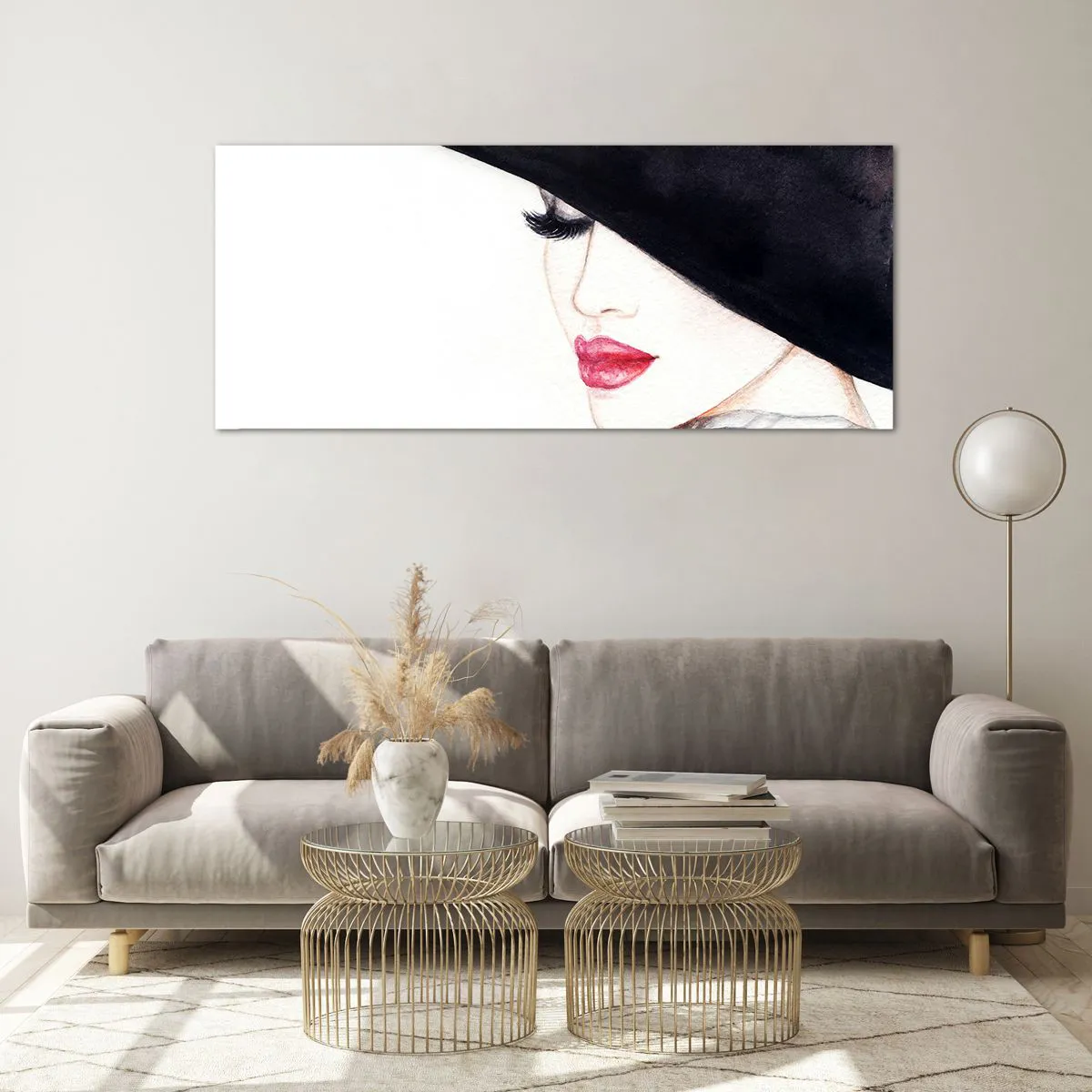 Impression sur verre - Image sur verre - Une illustration subtile d'une femme portant un chapeau noir et des lèvres rouges - 120x50cm - Élégance et sensualité - Décoration murale moderne pour le salon et la chambre ARTTOR