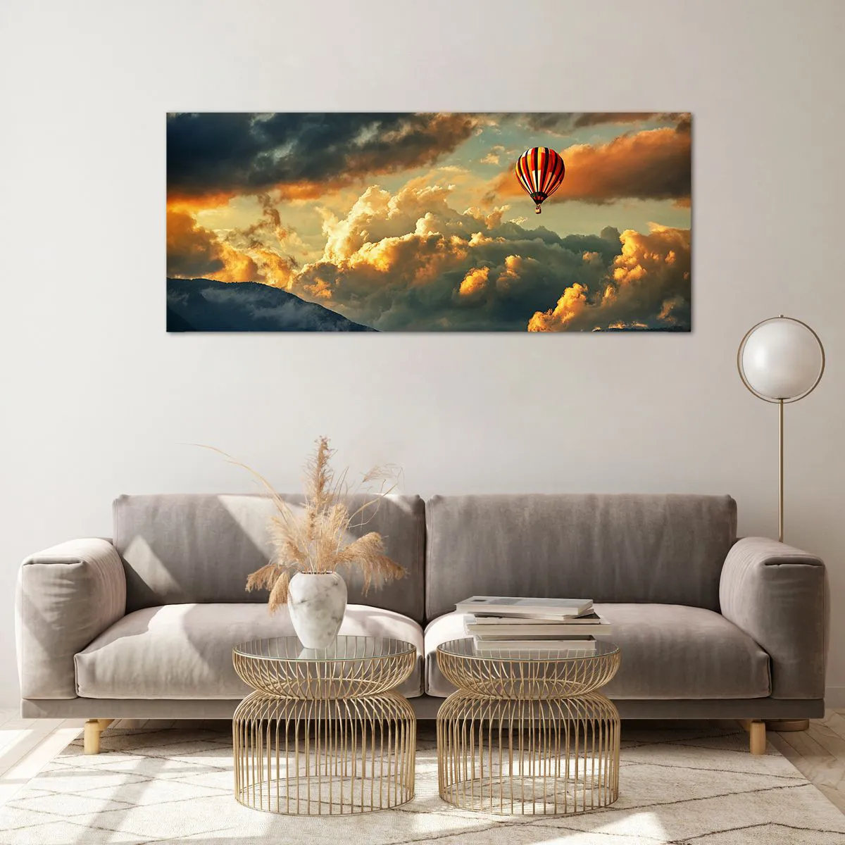 Quadro su vetro - Un pallone sullo sfondo di nuvole spettacolari - 120x50cm - Volo perché voglio - Decorazione murale moderna per soggiorno e camera da letto ARTTOR