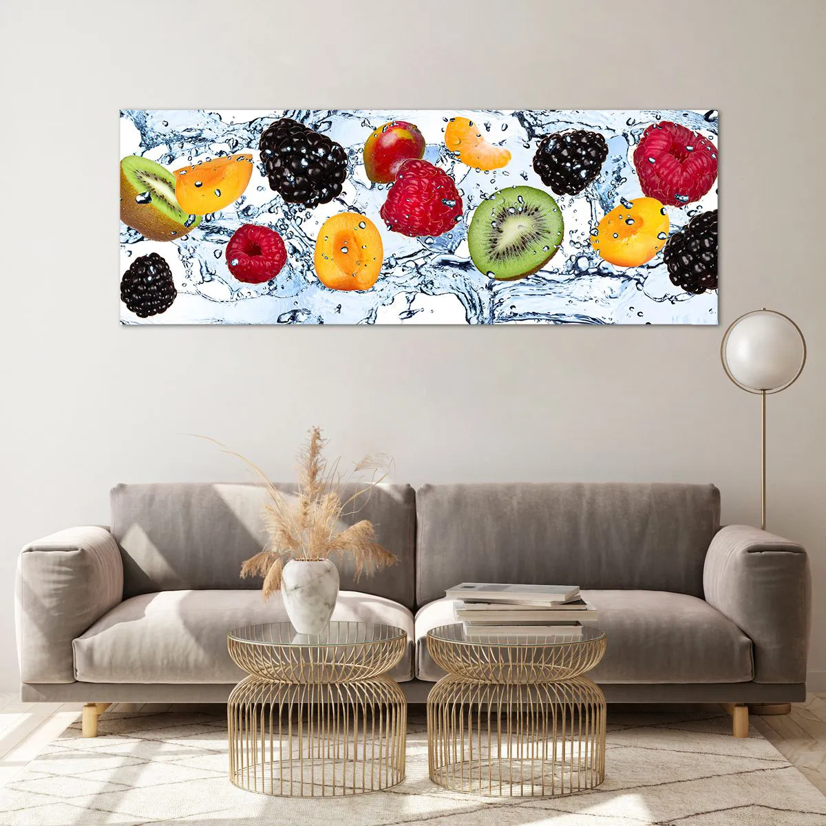 Quadro su vetro - Frutti colorati immersi in schizzi d'acqua su uno sfondo bianco - 140x50cm - Gioca con noi - Decorazione murale moderna per soggiorno e camera da letto ARTTOR