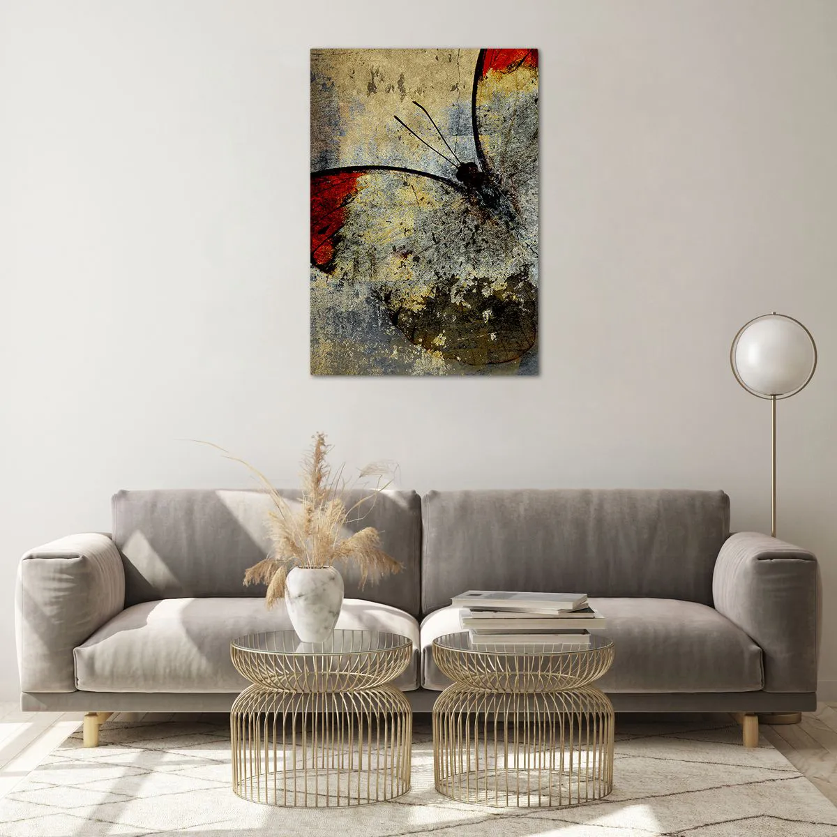 Glasbild - Bild auf glas - Ein Schmetterling in Rot- und Grautönen auf strukturiertem Hintergrund - 70x100cm - Pass auf, bevor ich verschwinde - Moderne Wanddekoration für Wohnzimmer und Schlafzimmer ARTTOR