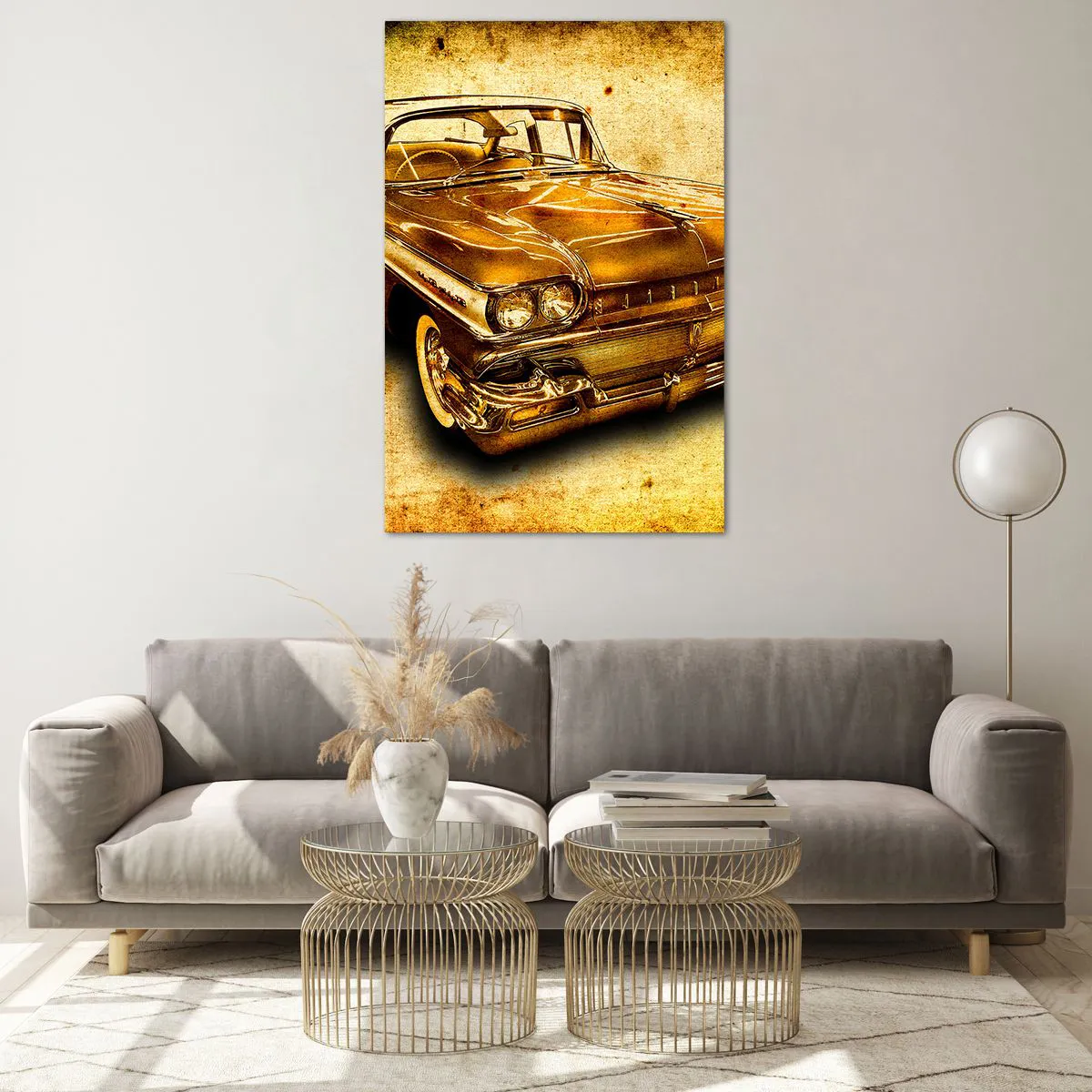 Glasbild - Bild auf glas - Ein goldenes klassisches Retro-Auto auf einem Vintage-Hintergrund mit gealtertem Effekt. - 80x120cm - Die unvergängliche Schönheit der Klassiker - Moderne Wanddekoration für Wohnzimmer und Schlafzimmer ARTTOR