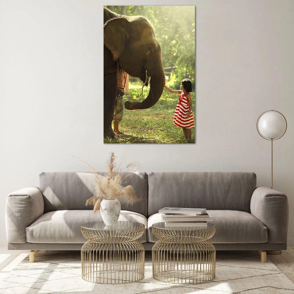 Obraz na szkle - Dziewczynka w czerwonej sukience dotykająca słonia w lesie - 80x120cm - Siła przyjaźni - Nowoczesna dekoracja ścienna do salonu i sypialni ARTTOR