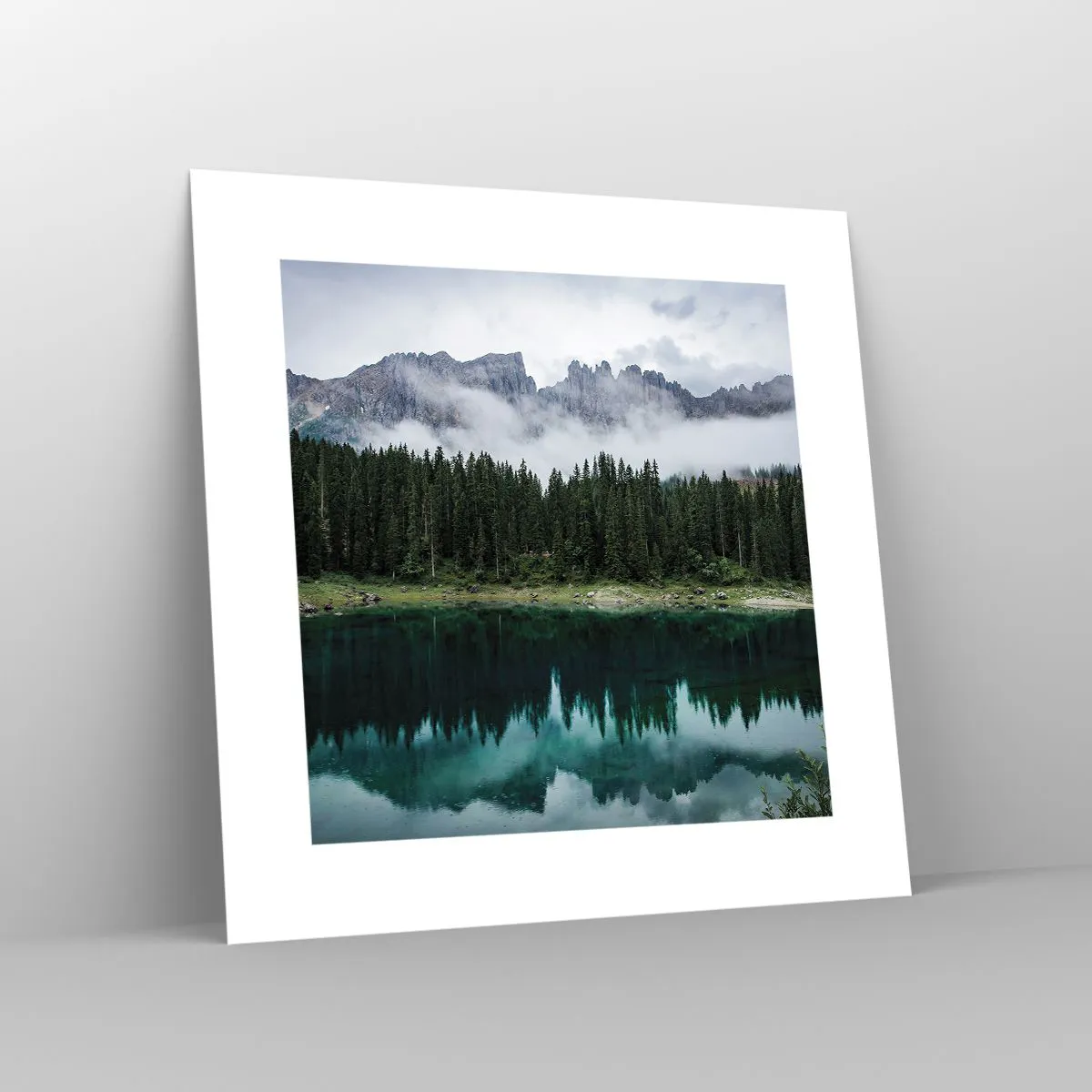 Affisch - Tyst, tyst, väck inte sovande vatten... - 30x30 cm