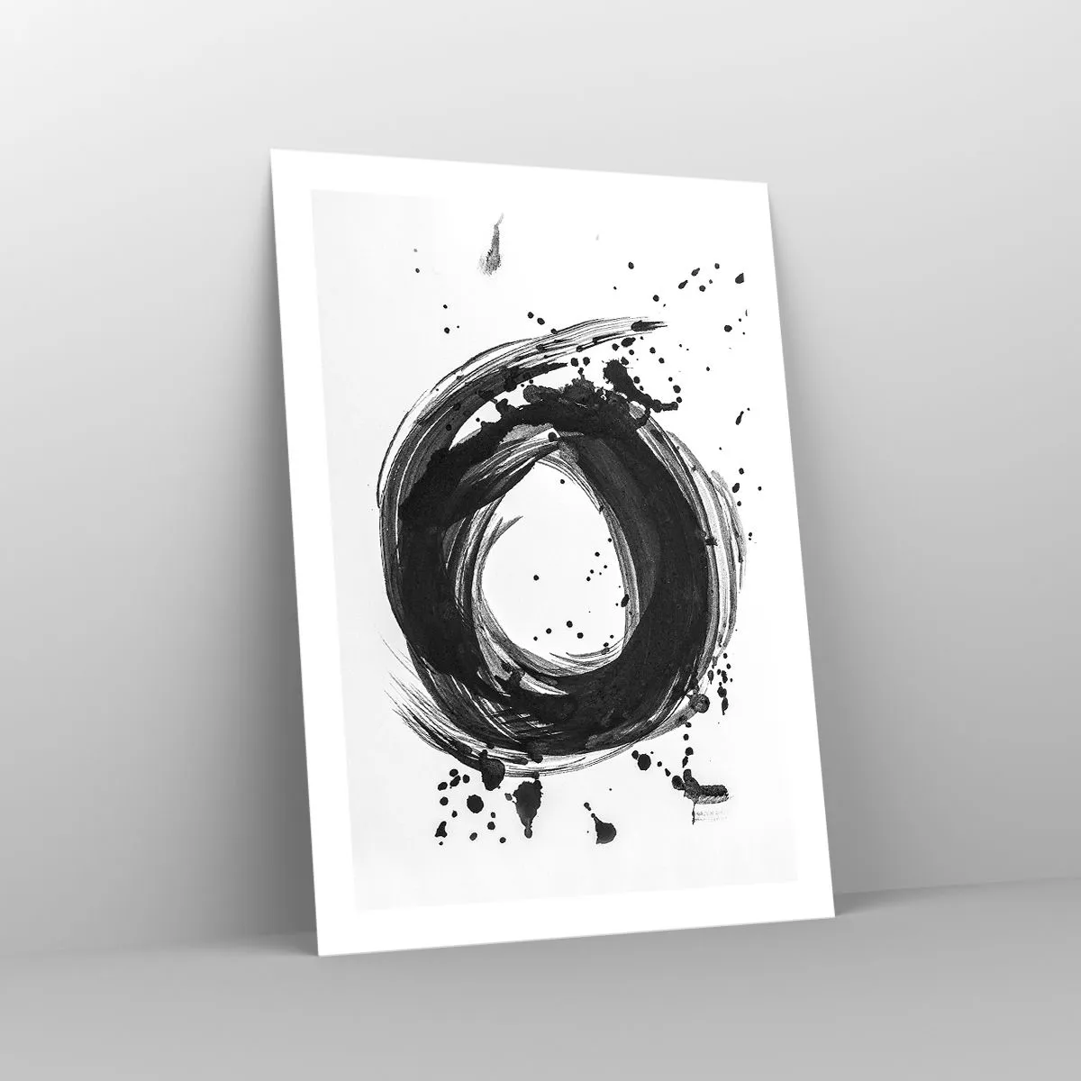 Póster - Círculo abstracto en blanco y negro con manchas dinámicas. - 50x70cm - El torbellino de la creación - Decoración de pared moderna para salón y dormitorio ARTTOR