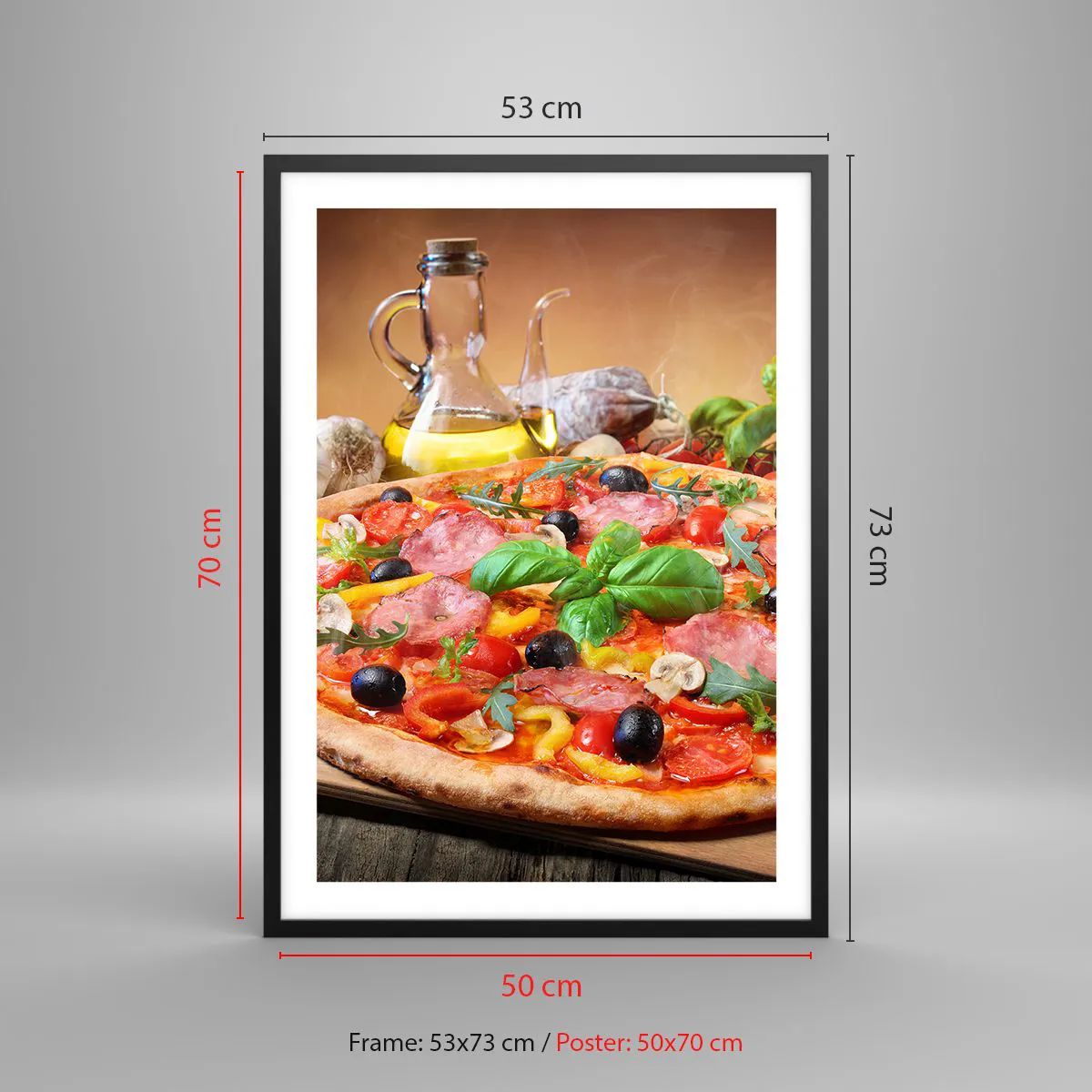 Plakat i sort ramme - Lækker pizza med oliven og krydderurter på et træbord - 50x70cm - Med en ægte italiensk smag - Moderne vægdekoration til stue og soveværelse ARTTOR