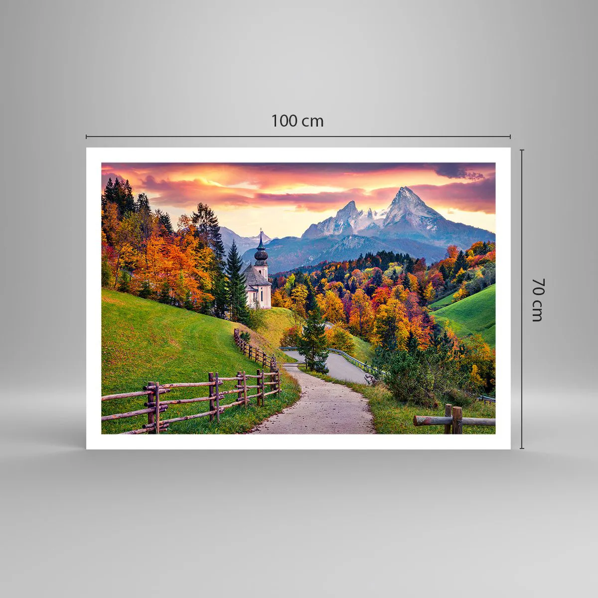Poster - Paesaggio montano autunnale con cappella e tramonto - 100x70cm - Un paesaggio come dipinto - Decorazione murale moderna per soggiorno e camera da letto ARTTOR