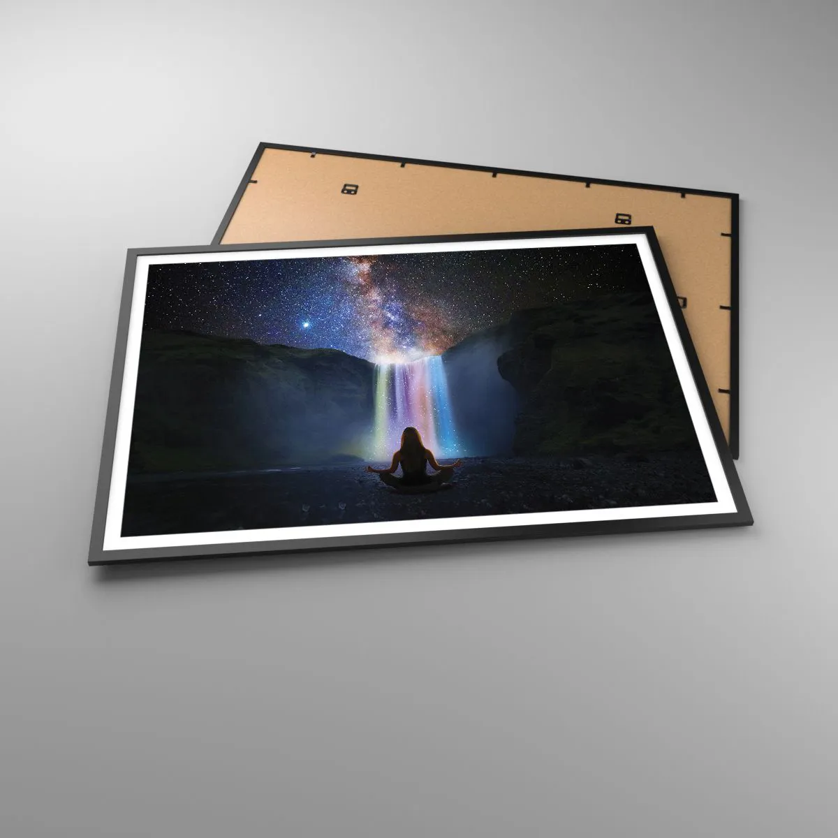 Plakat i sort ramme - Absolut harmoni - 100x70 cm