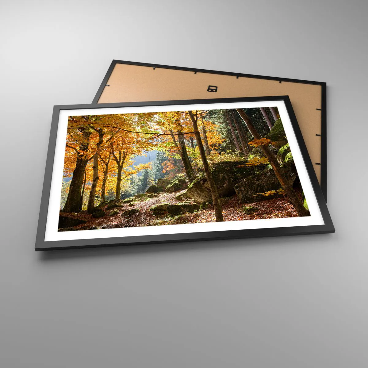 Poster in einem schwarzem Rahmen - Ein Herbstwald voller goldener Blätter und Sonnenlicht - 70x50cm - Zeit zum Entspannen - Moderne Wanddekoration für Wohnzimmer und Schlafzimmer ARTTOR