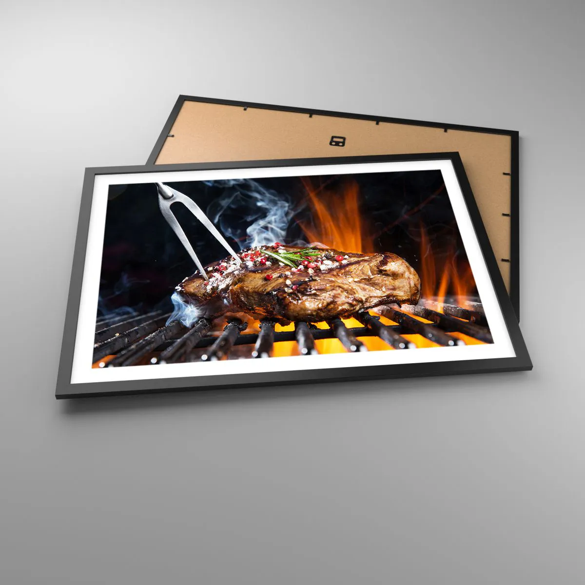 Plakat w czarnej ramie - Grillowany stek na ruszcie z przyprawami - 70x50cm - Soczyste i wonne - Nowoczesna dekoracja ścienna do salonu i sypialni ARTTOR