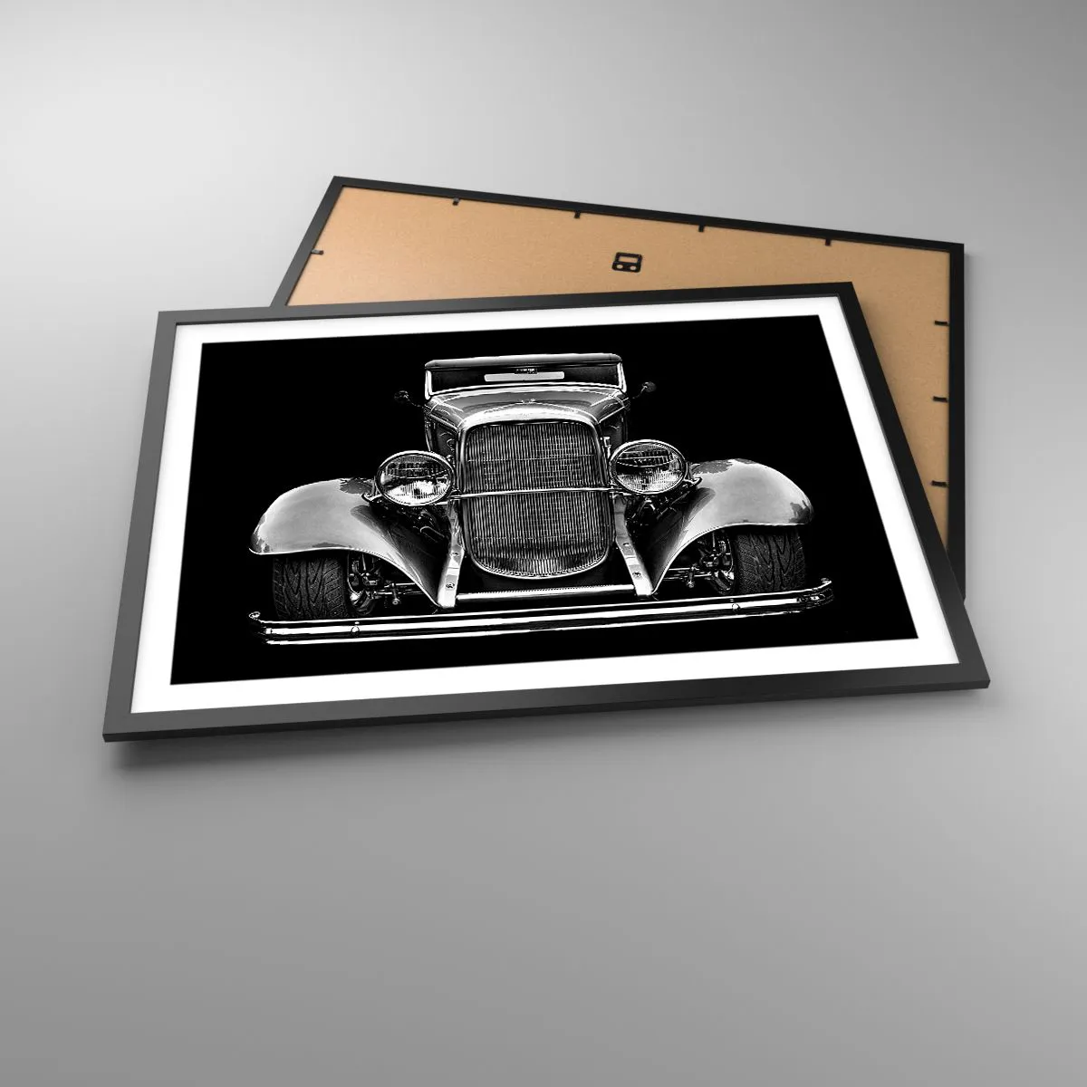 Poster in einem schwarzem Rahmen - Ein Oldtimer in Schwarz und Weiß - 70x50cm - Wahrer Gentleman - Moderne Wanddekoration für Wohnzimmer und Schlafzimmer ARTTOR
