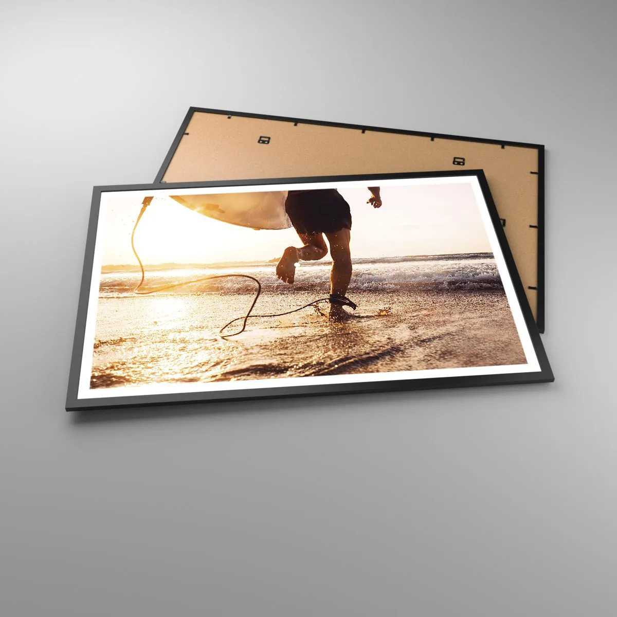 Affiche dans un cadre noir - Poster - A la rencontre des vagues - 91x61 cm