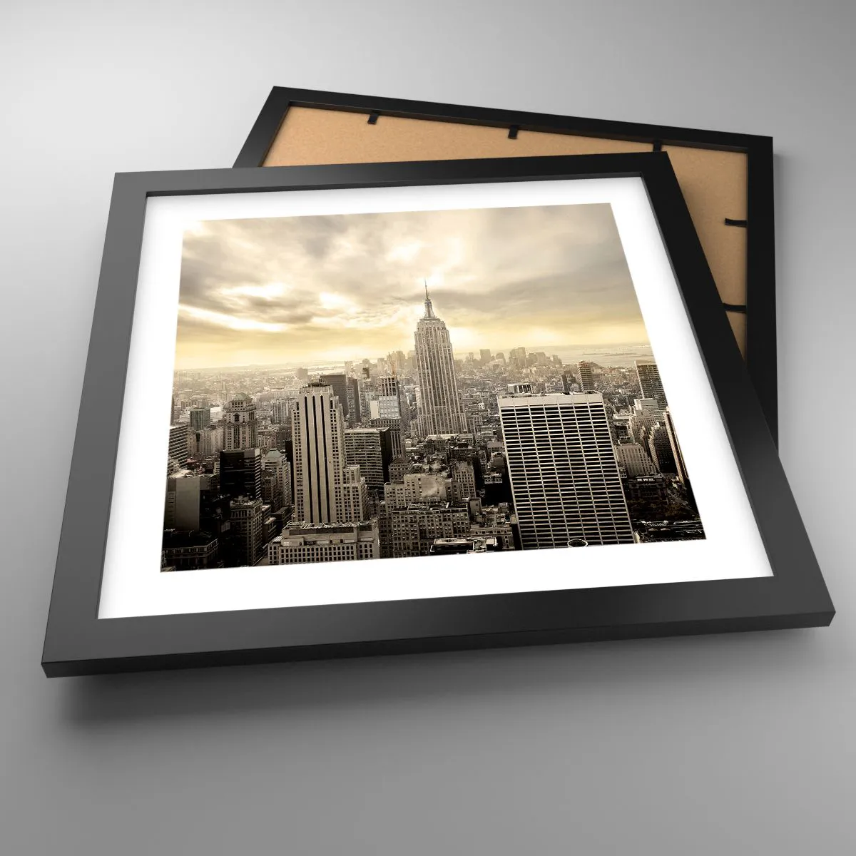 Poszter fehér keretben - Szürkéből szőtt New York - 30x30 cm