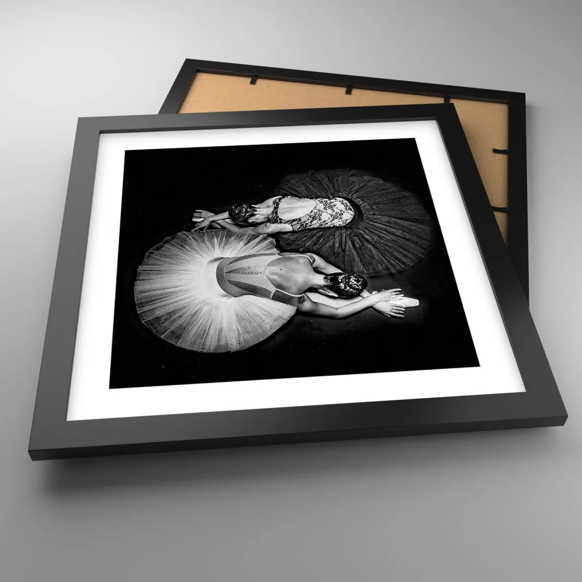 Affiche dans un cadre noir - Poster - Jin et jang – équilibre idéal - 30x30 cm