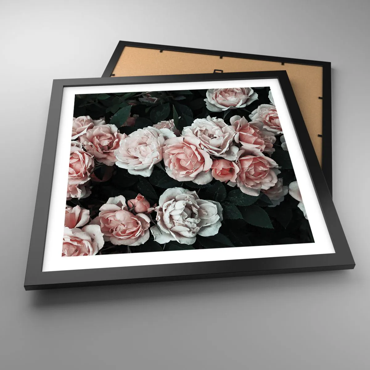 Poster în ramă neagră - Ansamble de trandafiri - 40x40 cm